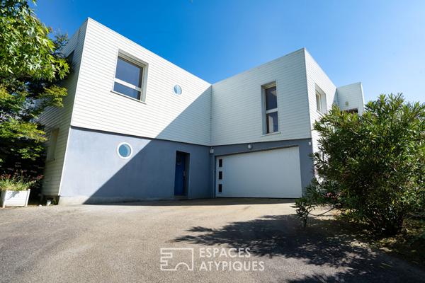 Une maison d’architecte, face à la mer
