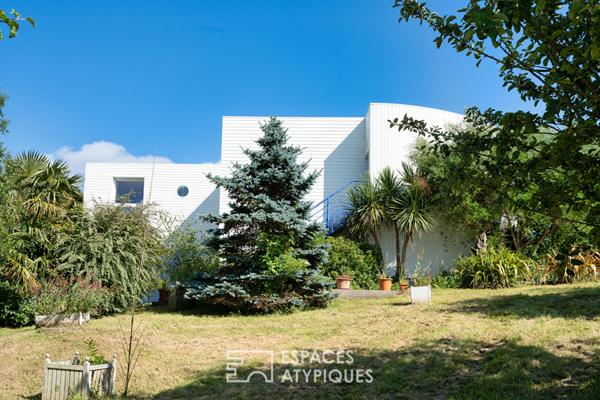 Une maison d’architecte, face à la mer