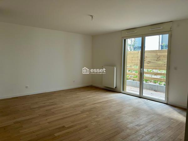 Location Studio 32 m² - Courbevoie 92400