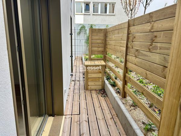 Location Studio 32 m² - Courbevoie 92400