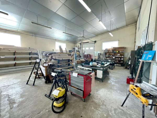 Achat - Fonds et/ou murs commerciaux | Entrepôt et bureaux Lucquy 08300 38 m 2 1830 m 2