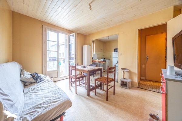 Immeuble à vendre |  Fontenay-le-Comte |  401 m²