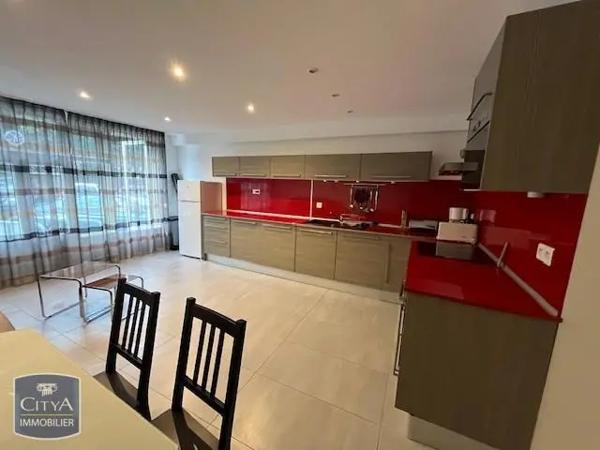 Appartement à louer 2 pièces 55m²