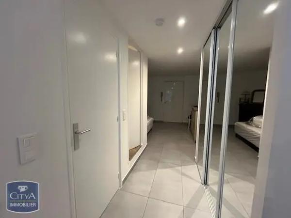 Appartement à louer 2 pièces 55m²