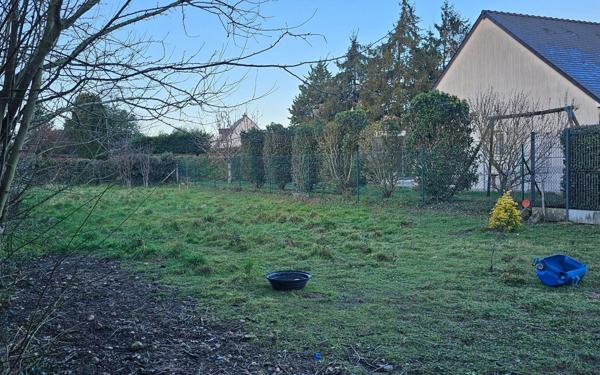 Terrain à vendre    Chinon