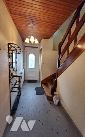 CARHAIX - MAISON 6 PIECES