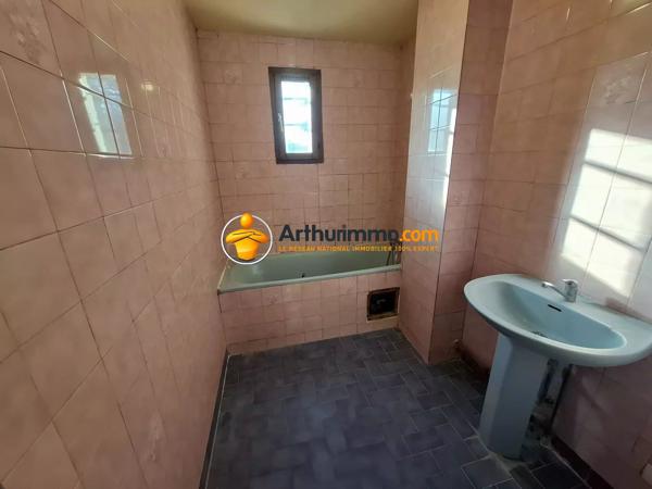 Vente                                                      Maison
                        
                     6 pièces                      118 m2                     à Coulommiers