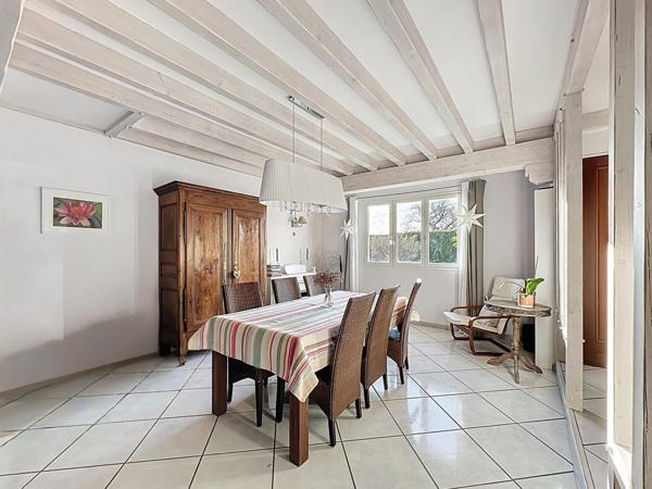 Maison familiale au calme avec piscine à Fatines