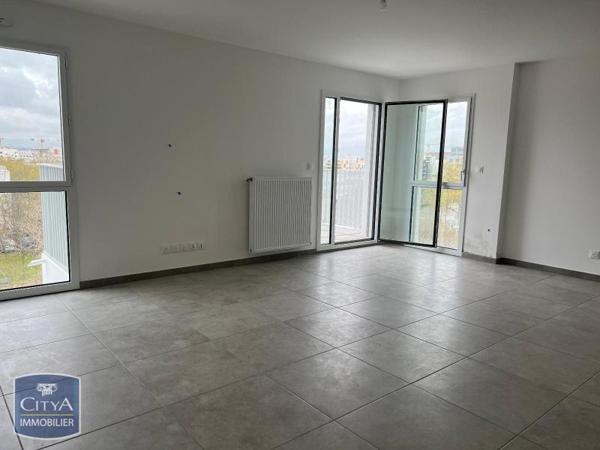 Appartement à louer 4 pièces 83.5m²