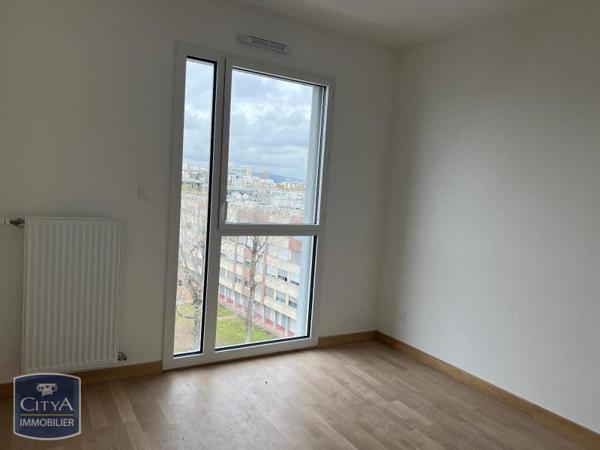 Appartement à louer 4 pièces 83.5m²