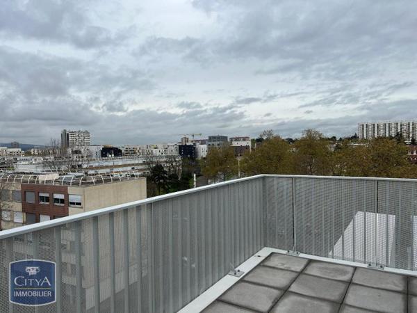 Appartement à louer 4 pièces 83.5m²