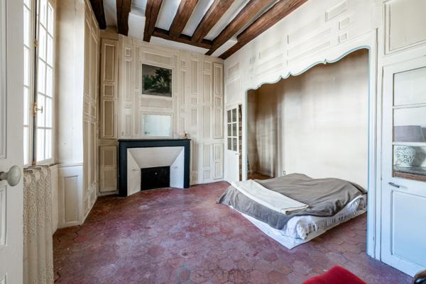 Au cur de la charmante cité médiévale de Moret-sur-Loing !