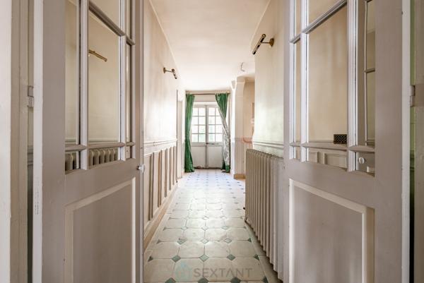 Au cur de la charmante cité médiévale de Moret-sur-Loing !