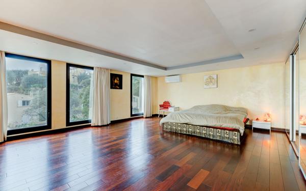 Appartement à vendre    4 pièces • 107 m2 Nice