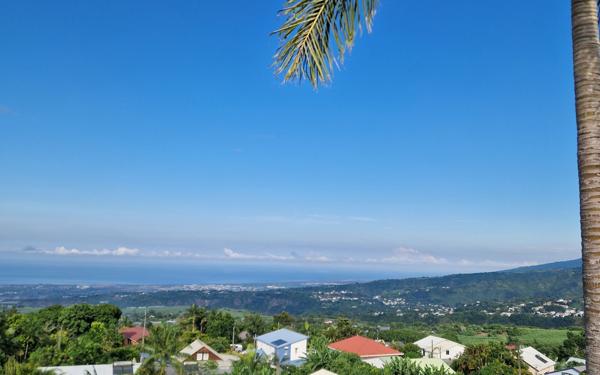 Maison à vendre    3 pièces •  Le Tampon