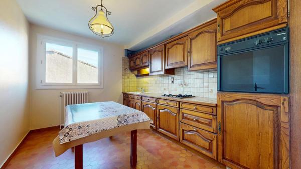 EN EXCLUSIVITE - 3 CHAMBRES - GARAGE 70 M2 - FORT POTENTIEL