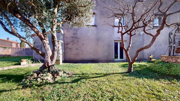 EN EXCLUSIVITE - 3 CHAMBRES - GARAGE 70 M2 - FORT POTENTIEL