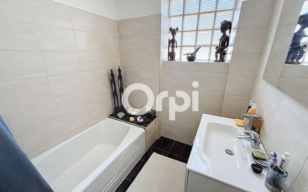 Appartement à vendre    3 pièces • 79 m2 Brive-la-Gaillarde