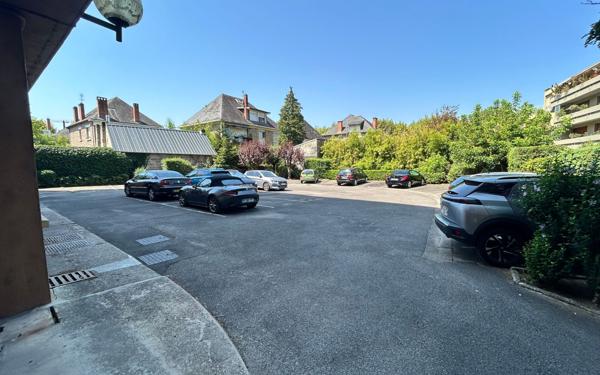 Appartement à vendre    3 pièces • 79 m2 Brive-la-Gaillarde