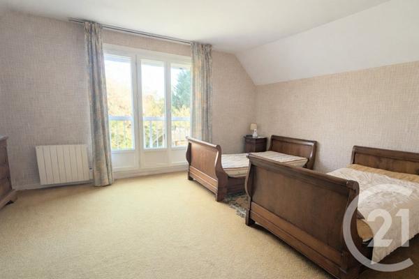 Maison à vendre  7 pièces - 206,18 m2 ROCHEFORT EN YVELINES - 78