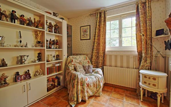 Maison à vendre    6 pièces •  Ternay