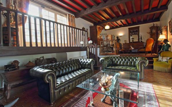 Maison à vendre    6 pièces •  Ternay