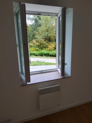 Dpt Haute Savoie (74), à vendre VANZY maison en pierre, 5 pièces de 114 m² - 30 min de Genève