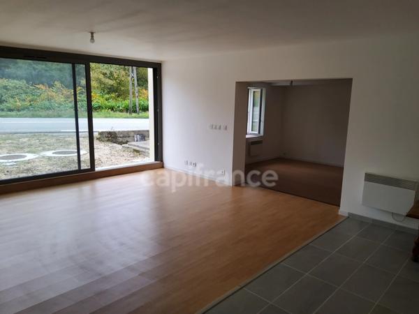 Dpt Haute Savoie (74), à vendre VANZY maison en pierre, 5 pièces de 114 m² - 30 min de Genève