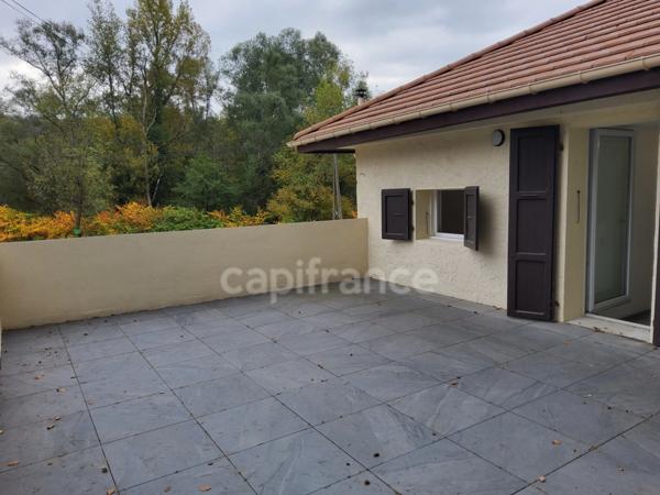 Dpt Haute Savoie (74), à vendre VANZY maison en pierre, 5 pièces de 114 m² - 30 min de Genève