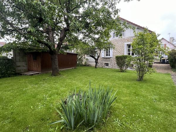 A VENDRE - Maison de 1930 proche centre-ville de SENLIS