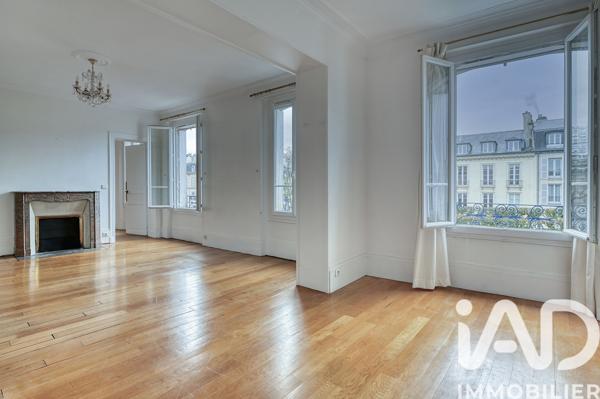 Appartement à vendre 7 pièces 124 m² Versailles