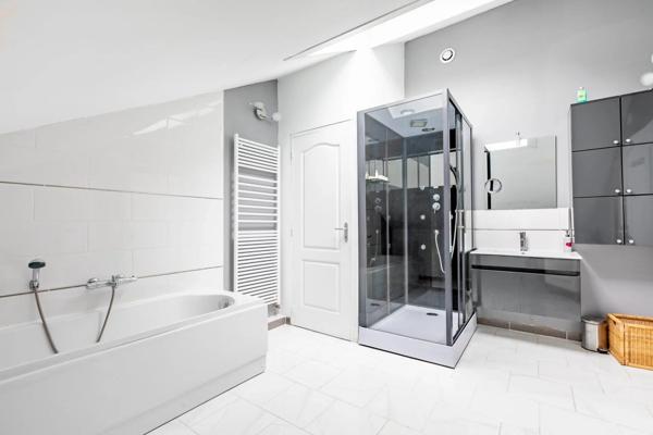 Vente Maison 8 pièces 257 m2 à Noyon