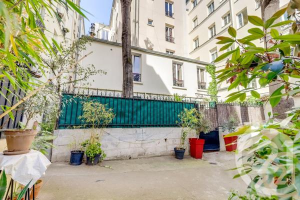 Appartement F1 à vendre  1 pièce - 26 m 2   PARIS  - 75017
