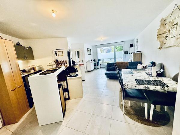 T2 ? 49 m² + terrasse 20 m² + parking