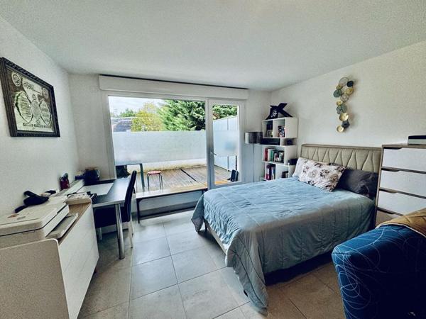 T2 ? 49 m² + terrasse 20 m² + parking