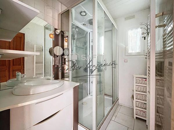 Maison de 120 m², 6 pièces, sous-sol et grand terrain