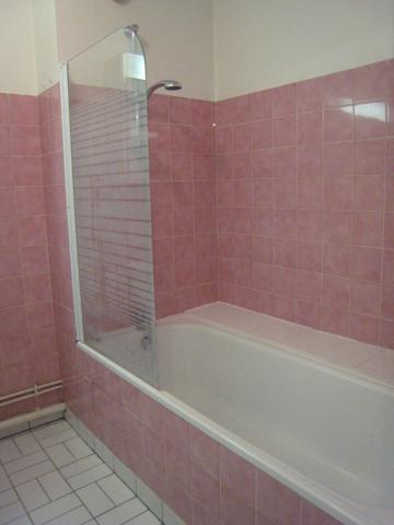 Appartement Reims 2 pièce(s) 53 m2 - 125 E Rue de Vesle (rez-de-chaussée)