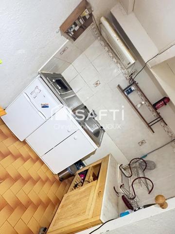 NÎMES CENTRE Studio meublé loué Idéal investisseur