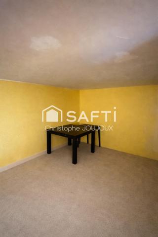 NÎMES CENTRE Studio meublé loué Idéal investisseur