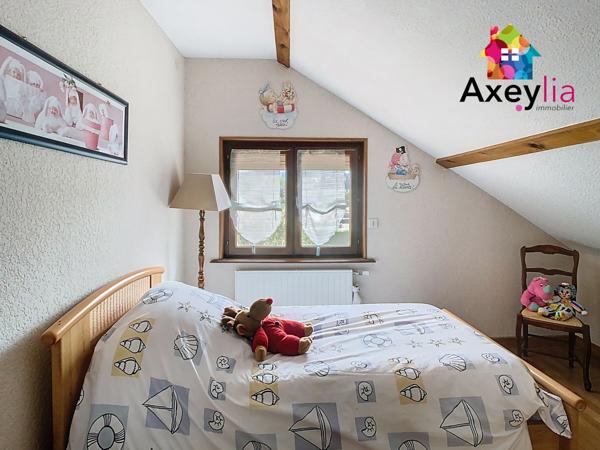 Saint-Haon-le-Vieux (42370) A VENDRE- SAINT-HAON-LE-VIEUX- MAISON FAMILIALE SUR TERRAIN DE 3440 M2 AVEC PISCINE