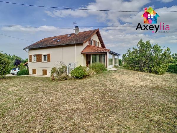 Saint-Haon-le-Vieux (42370) A VENDRE- SAINT-HAON-LE-VIEUX- MAISON FAMILIALE SUR TERRAIN DE 3440 M2 AVEC PISCINE