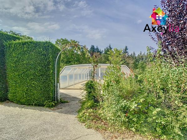 Saint-Haon-le-Vieux (42370) A VENDRE- SAINT-HAON-LE-VIEUX- MAISON FAMILIALE SUR TERRAIN DE 3440 M2 AVEC PISCINE