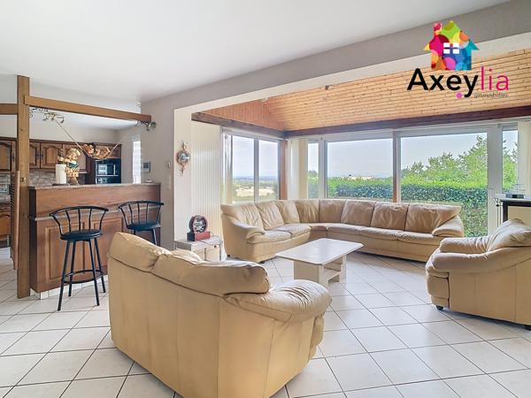 Saint-Haon-le-Vieux (42370) A VENDRE- SAINT-HAON-LE-VIEUX- MAISON FAMILIALE SUR TERRAIN DE 3440 M2 AVEC PISCINE