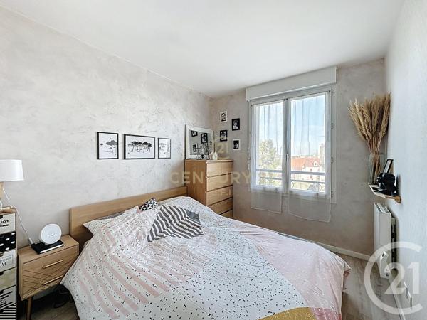 Appartement F2 à vendre  2 pièces - 39,96 m2 NOISY LE GRAND - 93