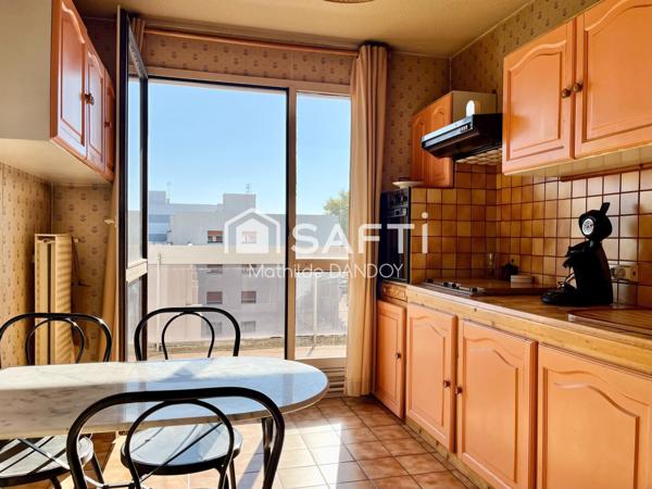 T5 dernier étage, ascenseur, balcon, cave, parking