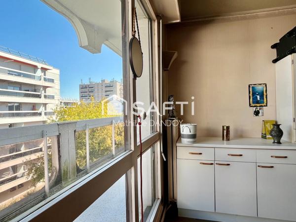 T5 dernier étage, ascenseur, balcon, cave, parking