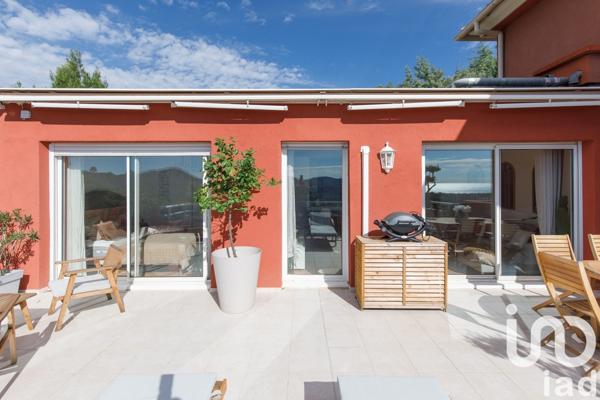 Appartement 3 pièces de 58 m² à Mandelieu-la-Napoule (06210)