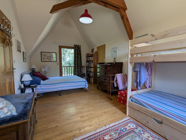 Maison en pierre de 3 chambres près de Sarlat-la-Canéda avec potentiel locatif