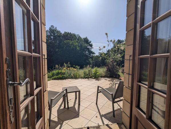 Maison en pierre de 3 chambres près de Sarlat-la-Canéda avec potentiel locatif