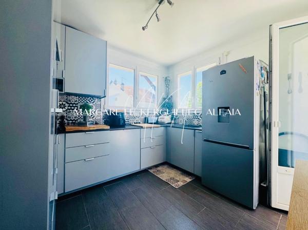 Belle maison familiale de 145m² située sur les Hauts-Côteaux, 5 chambres avec vue sur la Tour Eiffel